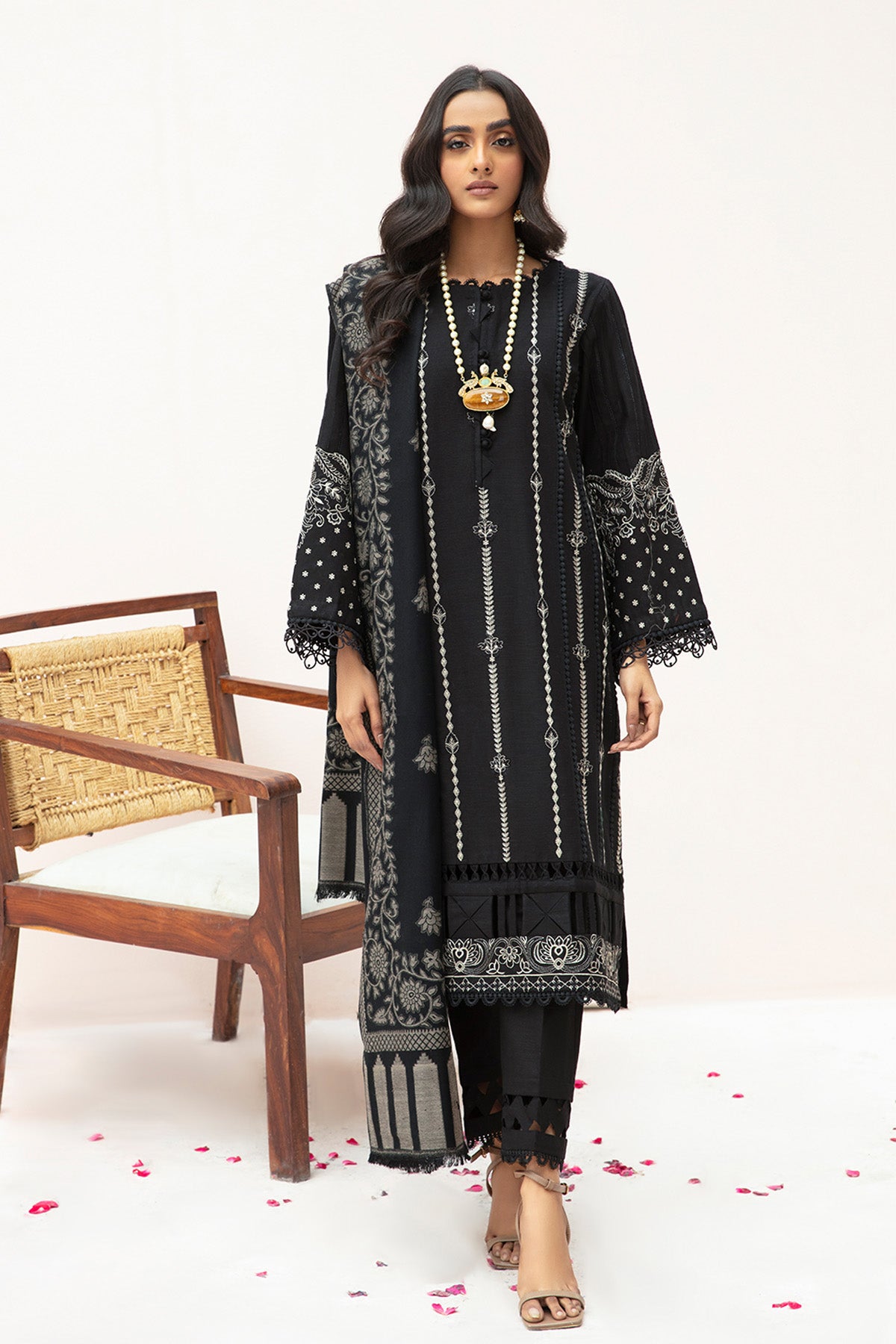 Khadija Khaddar Suit Set