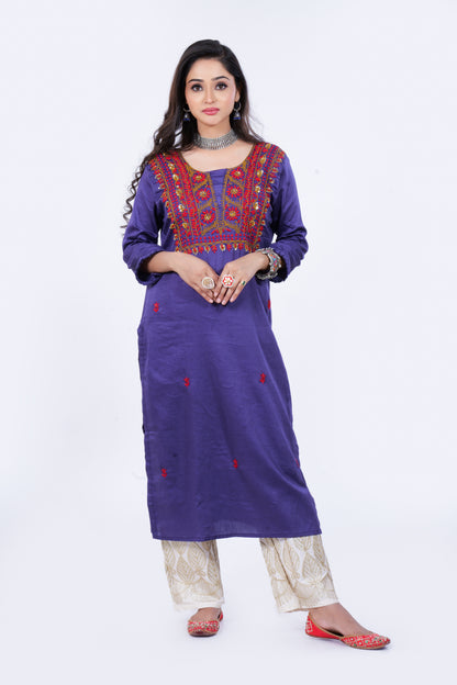 Straight Kurta made from Pure Cotton and Thread Embroidery in Purple Colour