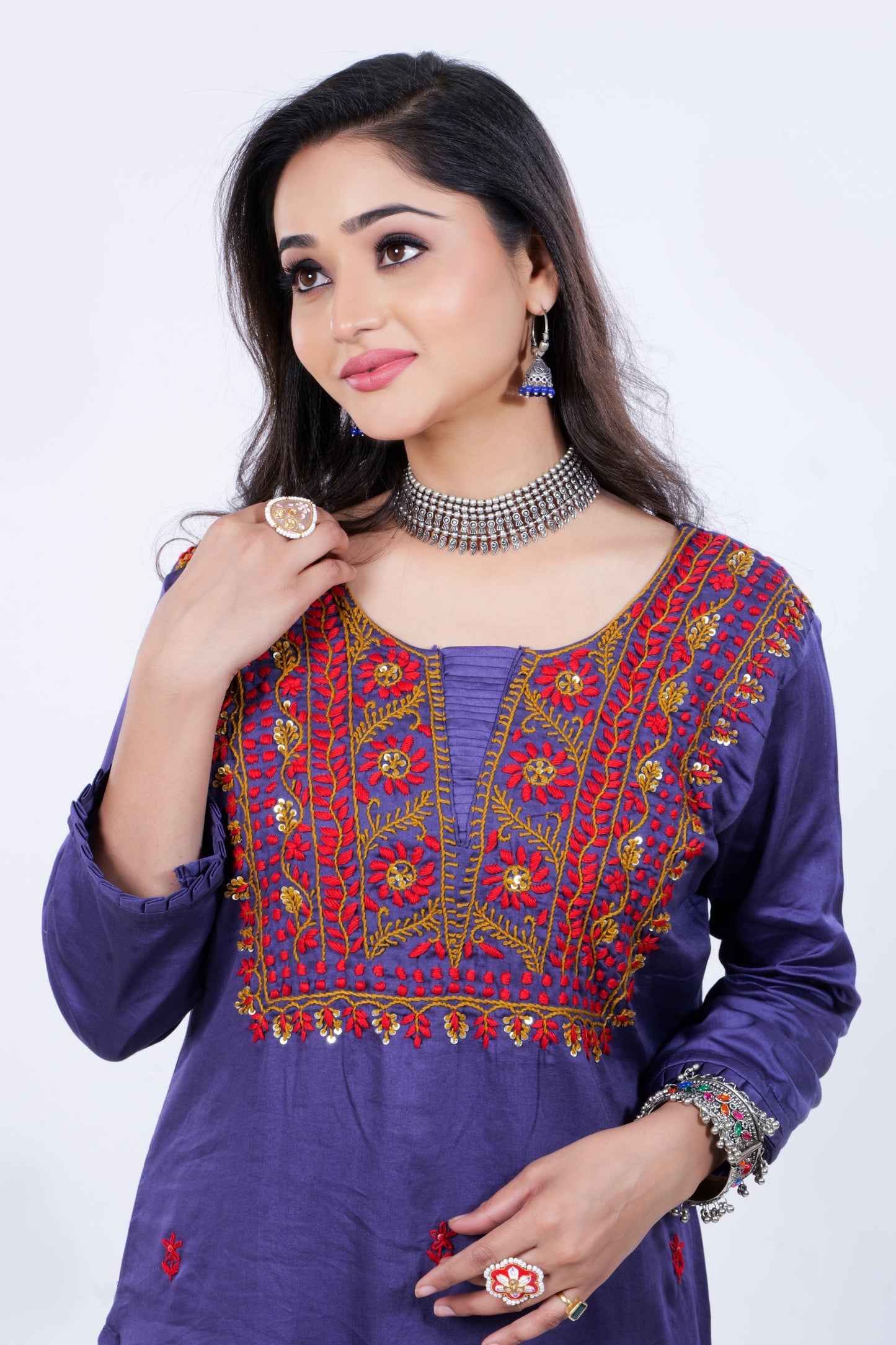 Straight Kurta made from Pure Cotton and Thread Embroidery in Purple Colour
