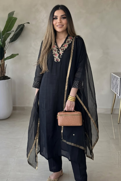 Black Silk Zardozi Straight Kurta Set With Organza Dupatta