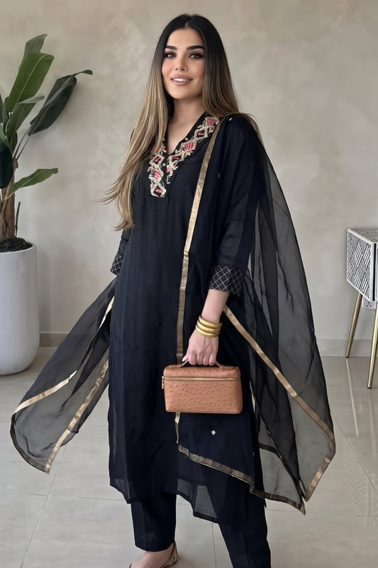 Black Silk Zardozi Straight Kurta Set With Organza Dupatta