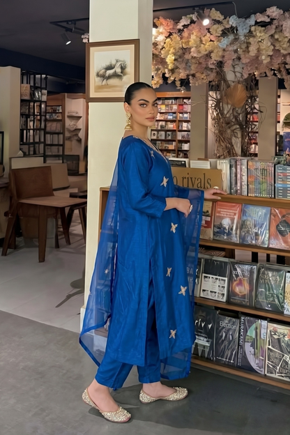 Teal Silk Zardozi Straight Kurta Set With Organza Dupatta