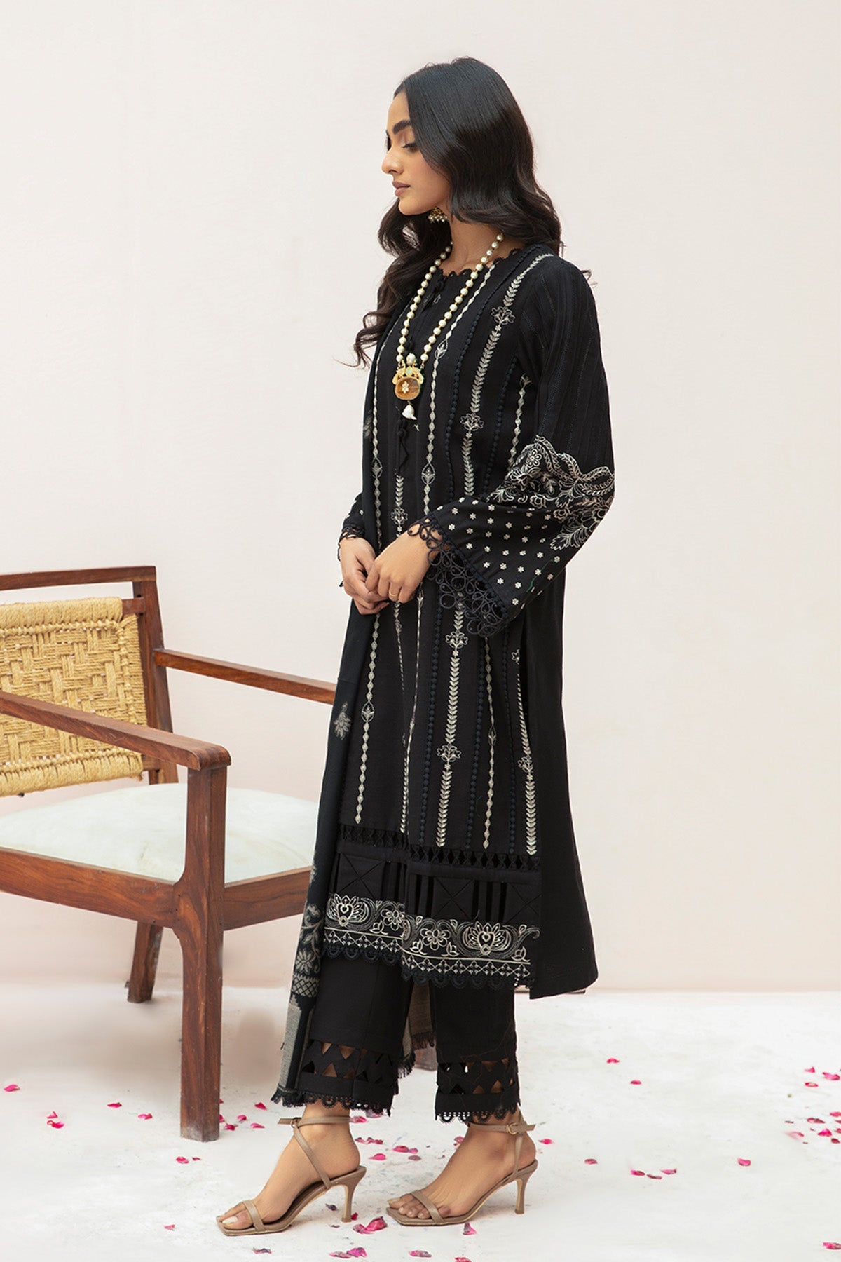 Khadija Khaddar Suit Set